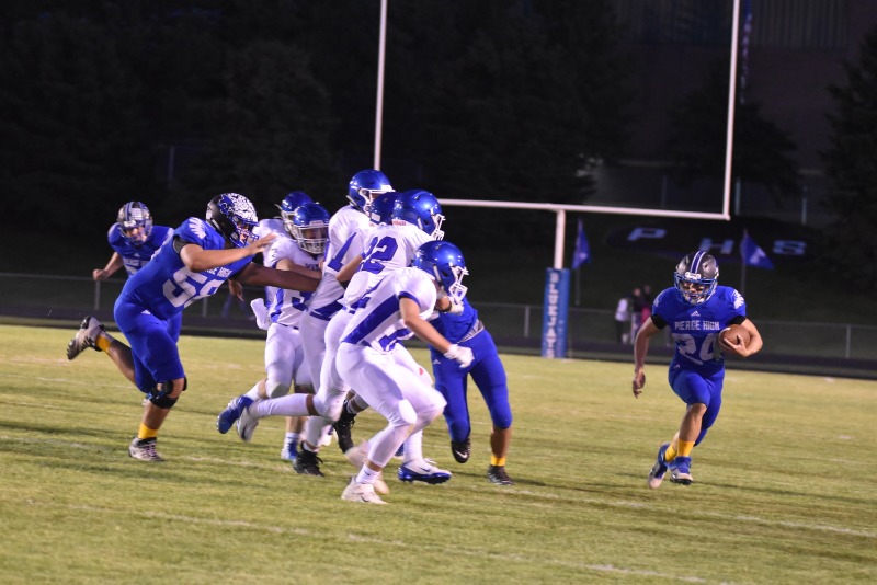 Pierce Public Schools Bluejay Football