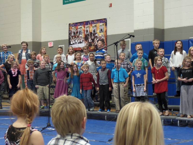 Pierce Public Schools Pierce Elementary Sings TV Theme Songs at Concert