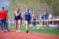 Zoey Ebmeier handing off to Hadleigh Collison