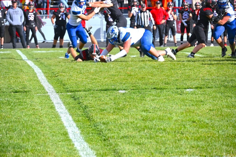 Pierce Public Schools - Bluejays Fall in Football Playoffs