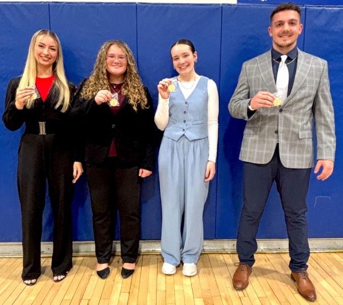 Pierce Public Schools - Pierce High Dominates at District Speech